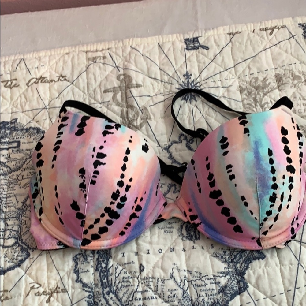 Bundle Of 2 34c Bras One Push-Up, One T-Shirt - image 3